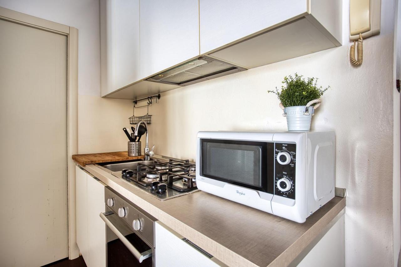 Joivy Tasteful Flat Near City Centre Милано Екстериор снимка